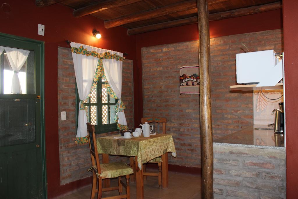 El Aleman Aparthotel Barreal Room photo